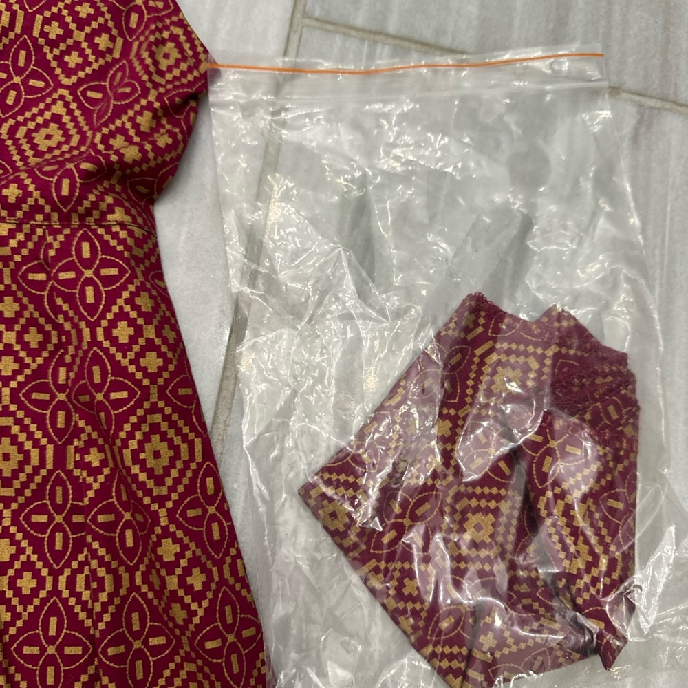 Pakistani designer Minnie minors. NWT outfit. - Picture 3 of 5